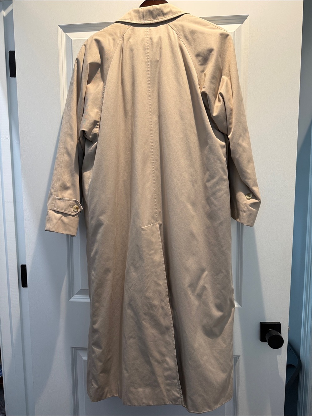 Vintage Womens Burberry Camden Coat with detachable wool lining. - Picture 9 of 9